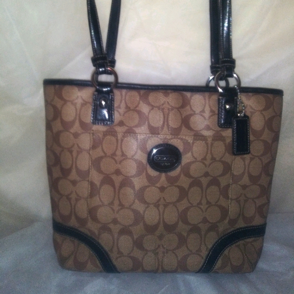 Khaki Coach Heritage Peyton Tote